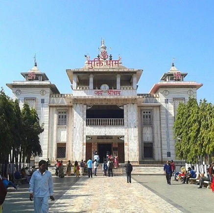 नासिक के प्राचीन मंदिरों, गोदावरी तट और धार्मिक धरोहर का मनमोहक दृश्य